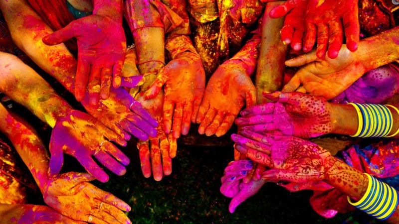 Berwisata Saat Perayaan Festival Holi di India